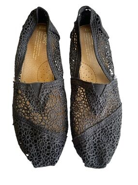 TOMS Women's Alpargata Black Moroccan
Crochet Slip-On Flat Size 7.5 Coastal Cozy
